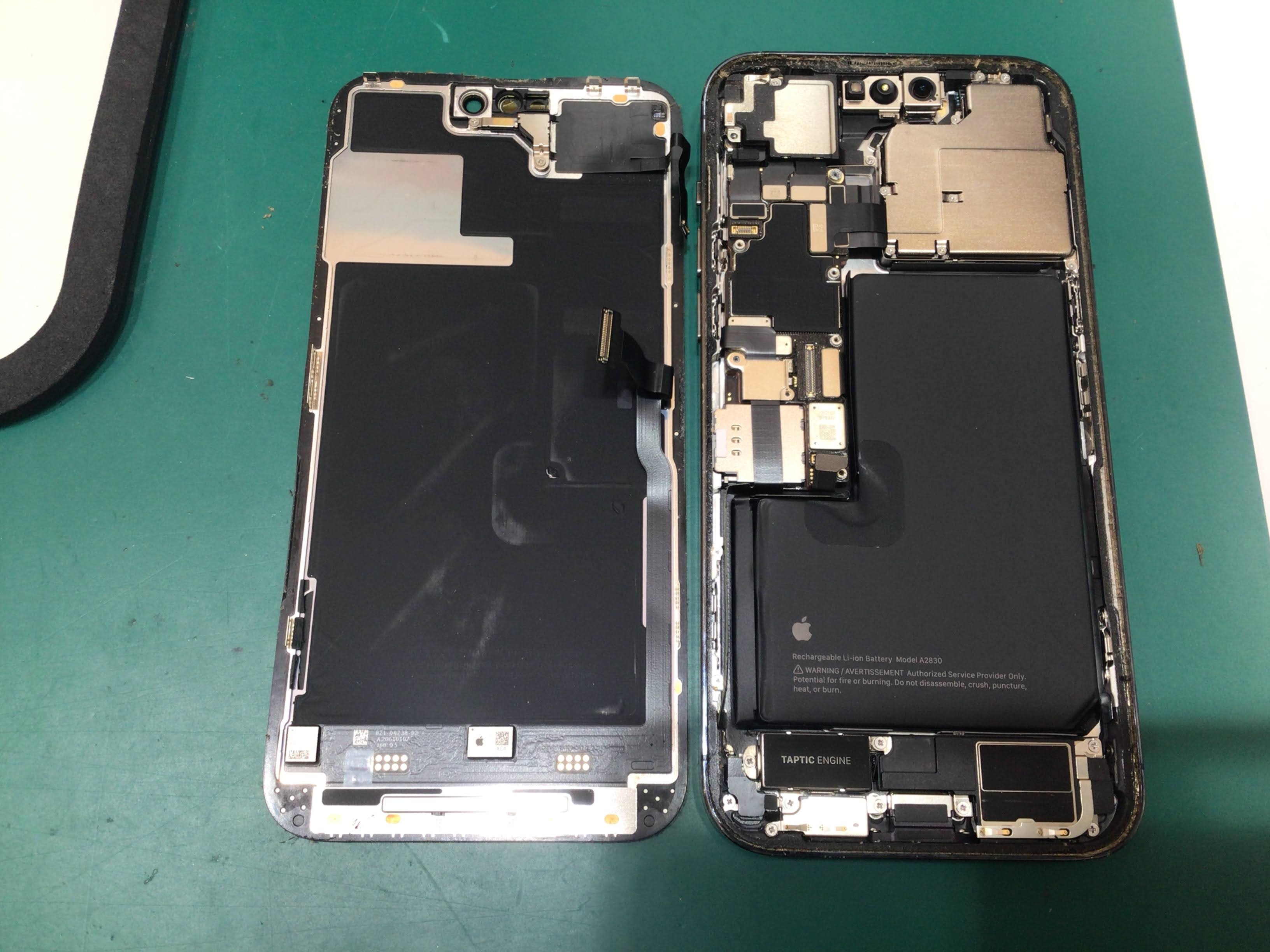 iPhone15ProMaxのバッテリー交換は、データそのまま・即日修理のスマホ修理工房イーアス高尾店へ！